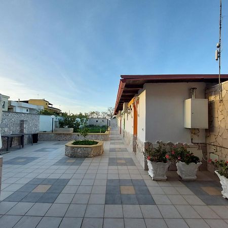 Oltremare Hotel Vignacastrisi Exterior foto